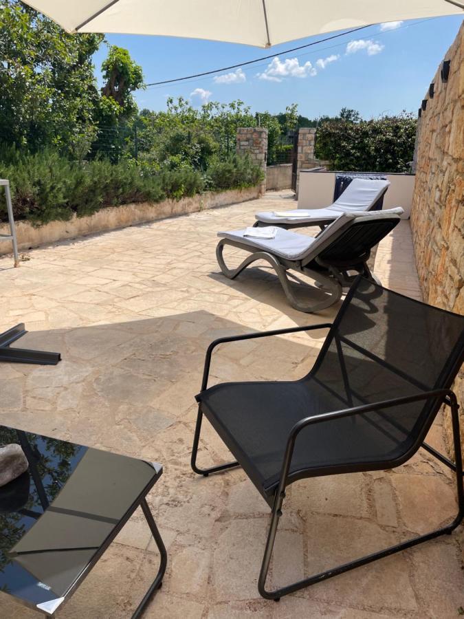 Holiday Home Ava1 With Pool & Holiday Home Ava2 With Whirlpool Baderna Eksteriør bilde