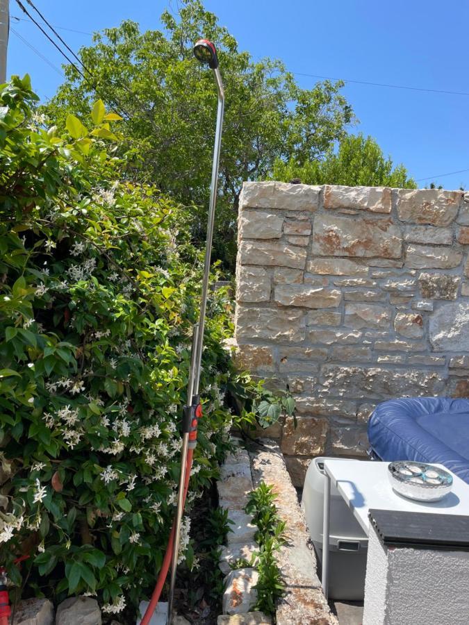Holiday Home Ava1 With Pool & Holiday Home Ava2 With Whirlpool Baderna Eksteriør bilde