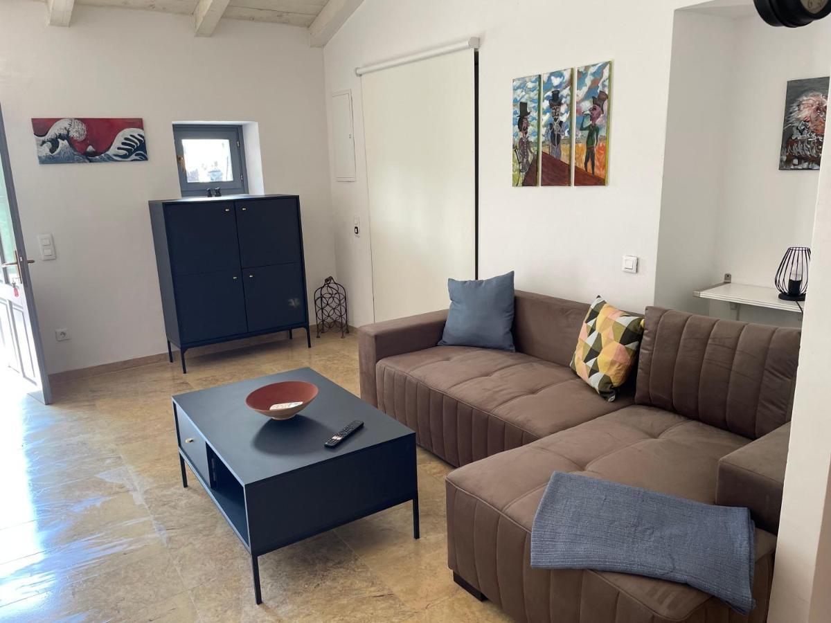 Holiday Home Ava1 With Pool & Holiday Home Ava2 With Whirlpool Baderna Eksteriør bilde