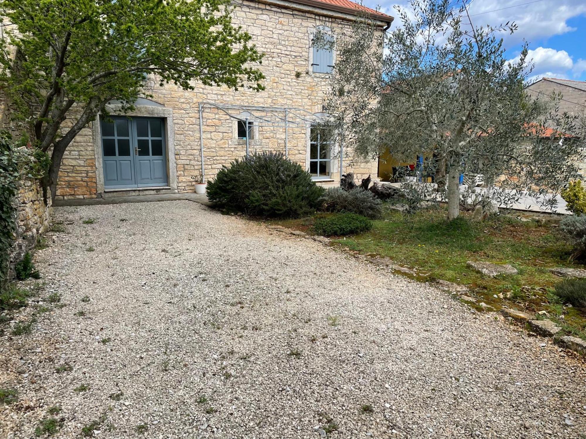 Holiday Home Ava1 With Pool & Holiday Home Ava2 With Whirlpool Baderna Eksteriør bilde